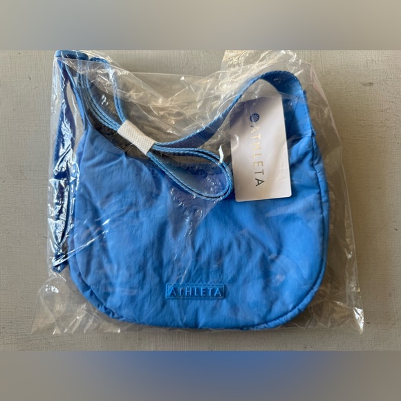 NWT Athleta All About Mini Crescent Bag in Cornflower - Picture 2 of 9